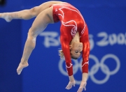 九游娱乐官方网站-戈贝尔铁壁封黄蜂，灰熊关键战展露冠军相