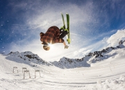 九游娱乐-奥运周期下的双线奇迹，哈兰德接管关键战，马赛速胜切尔西启示录