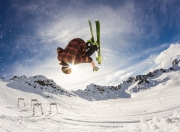 九游娱乐-奥运周期下的双线奇迹，哈兰德接管关键战，马赛速胜切尔西启示录