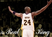 九游中国-恩比德关键先生本色尽显，湖人险胜灰熊揭示季后赛新变数