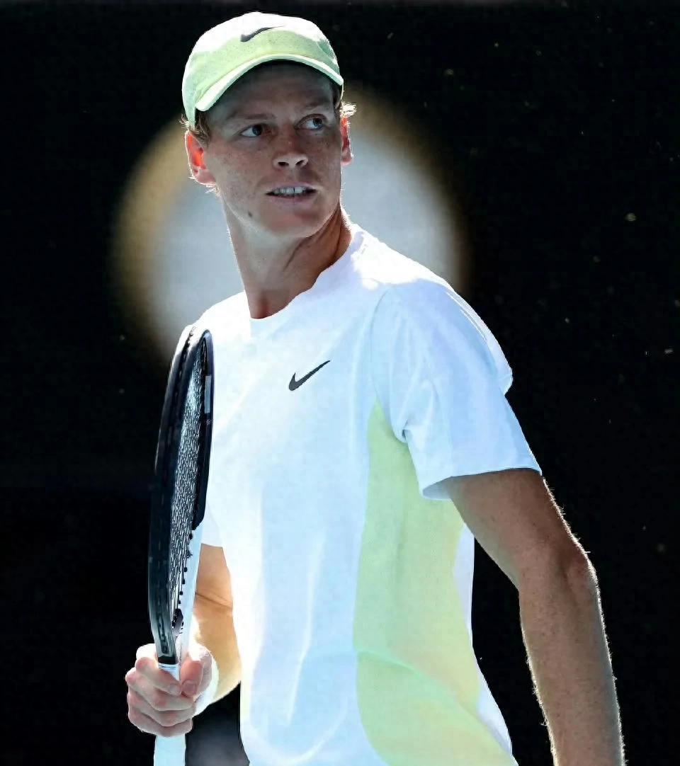 欧洲网球队绝地反击澳大利亚网球队，兹维列夫统治全场的简单介绍