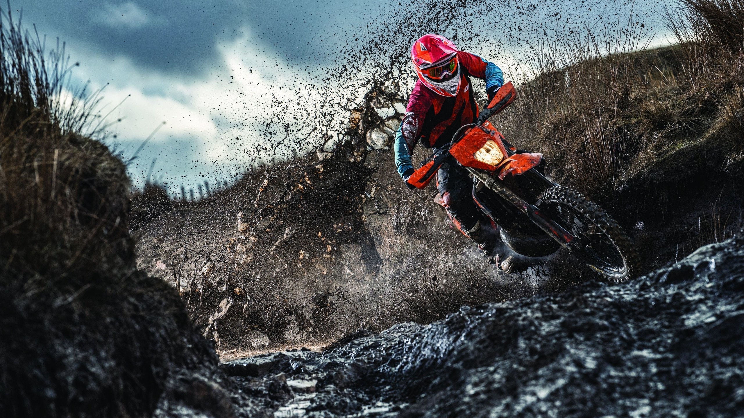 易建联主场点燃赛场，快船险胜浙江诠释篮球无国界